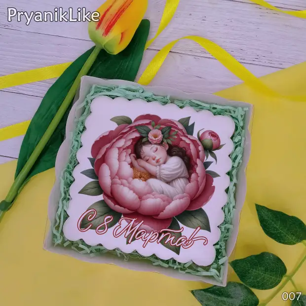 Пряник квадратный (девочки и цветы) (10-10 см.)